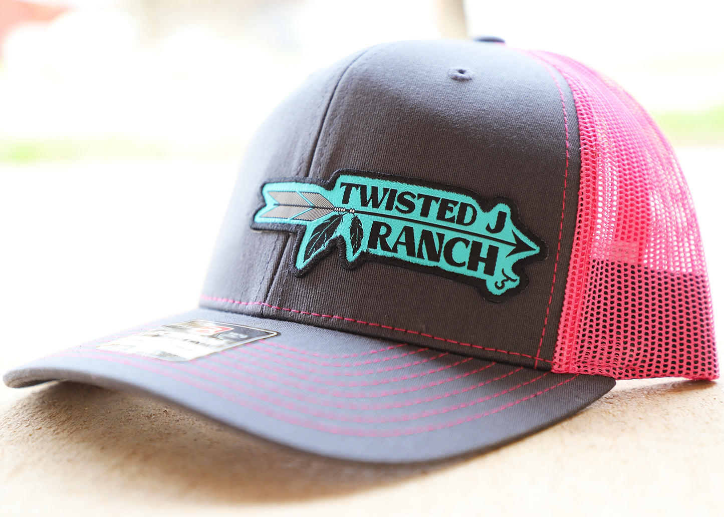 TJR - Feather Arrow - Charc/Neon Pink